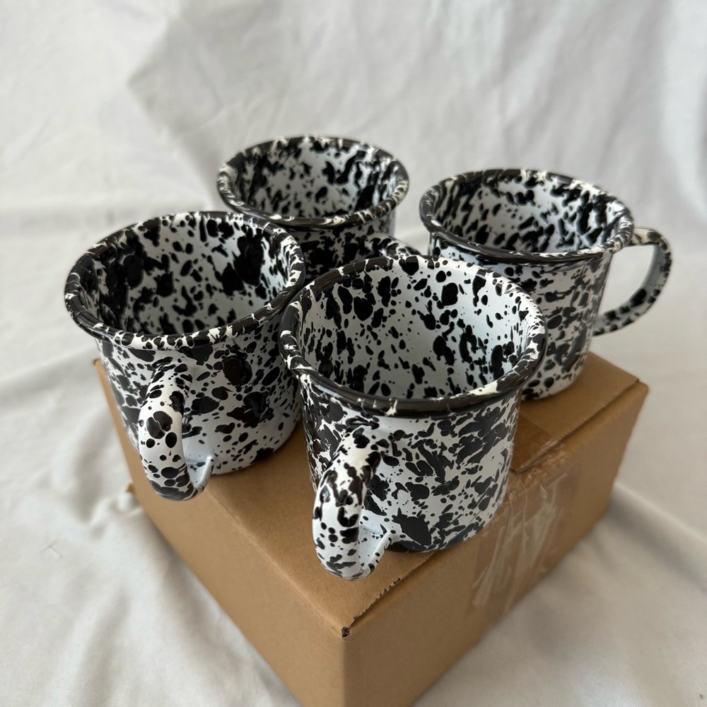 NEW Crow Canyon Black and White Marbled Mugs Set of 4